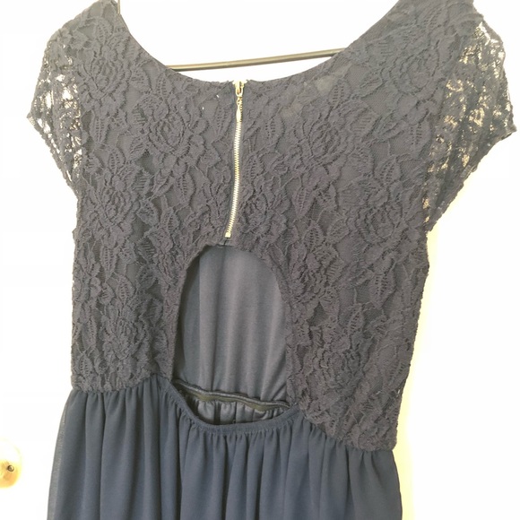 Dress - Picture 2 of 2